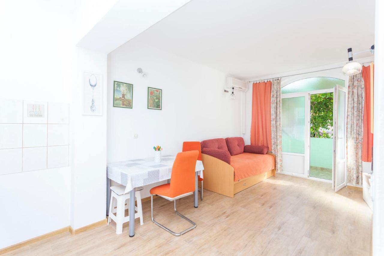 Green Garden Rooms & Apartments Makarska Dış mekan fotoğraf