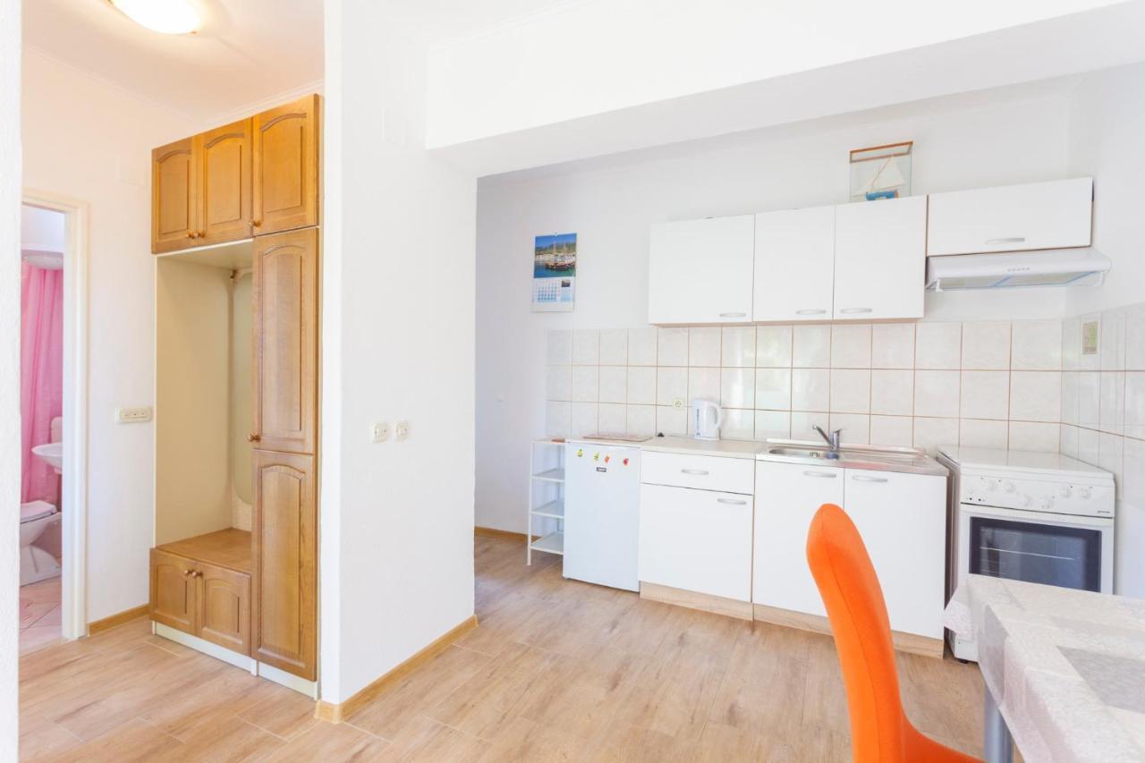 Green Garden Rooms & Apartments Makarska Dış mekan fotoğraf